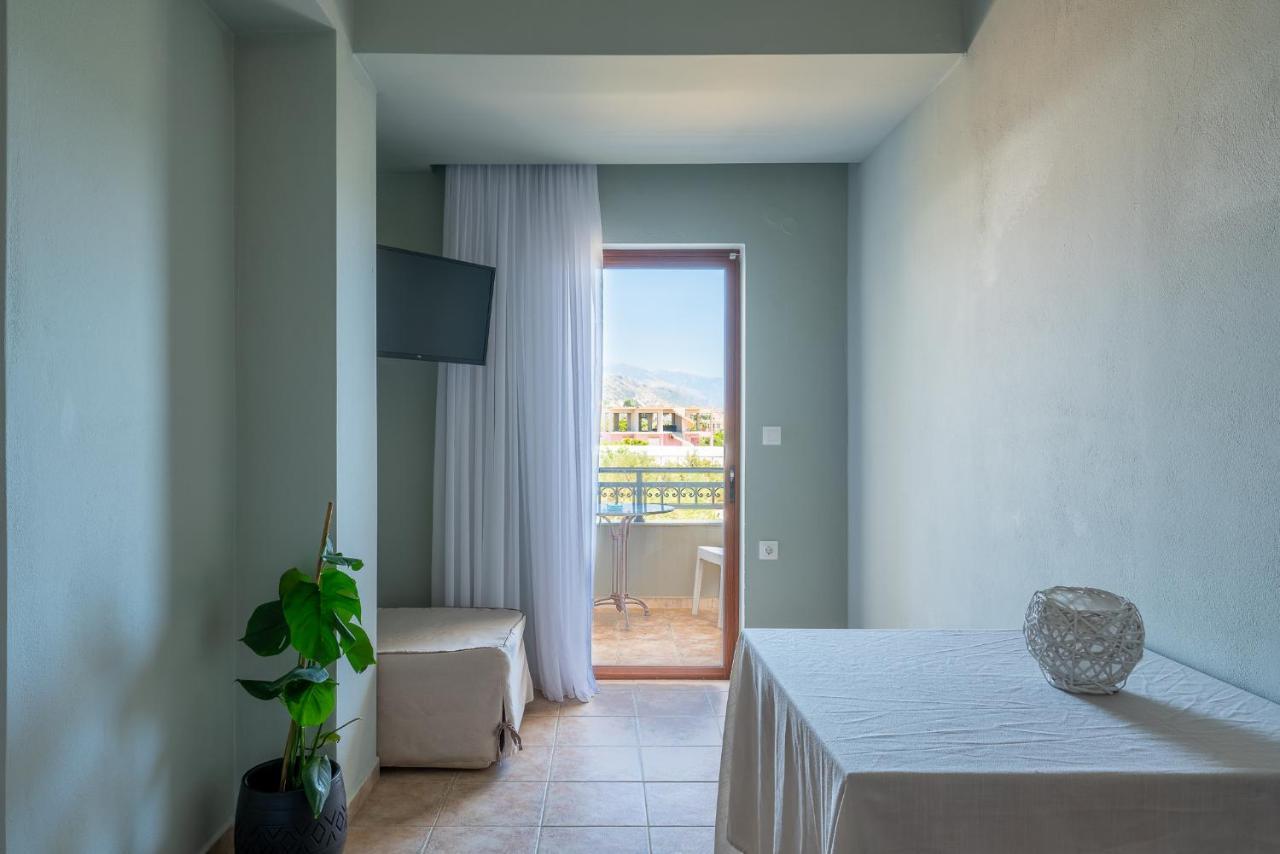 Serenity Hideaway Apartment *